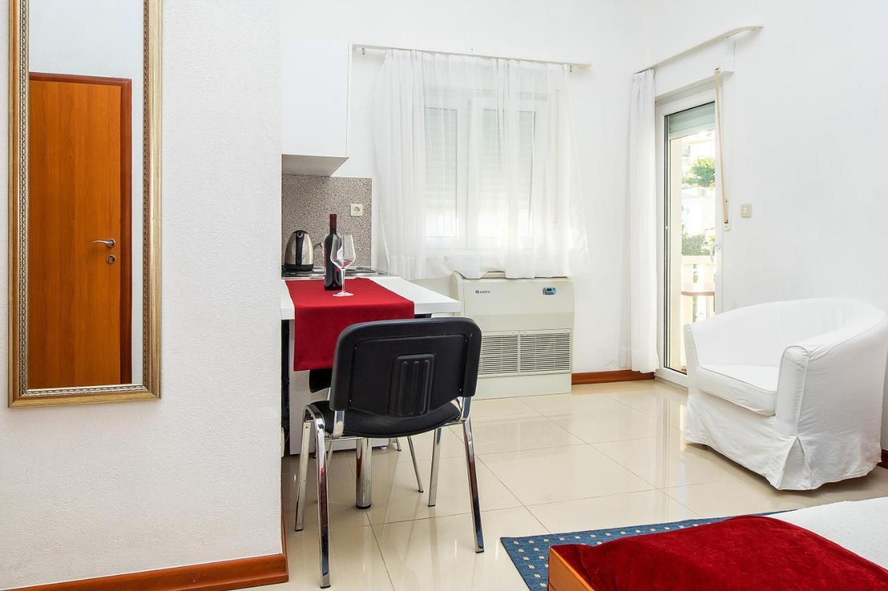 Apartments Toni 2000 Podstrana Exterior foto